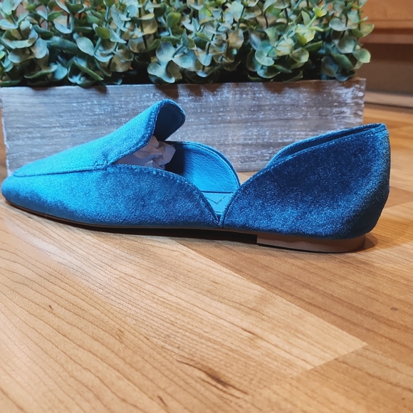 🆕️ Velvet loafer - Picture 3 of 12